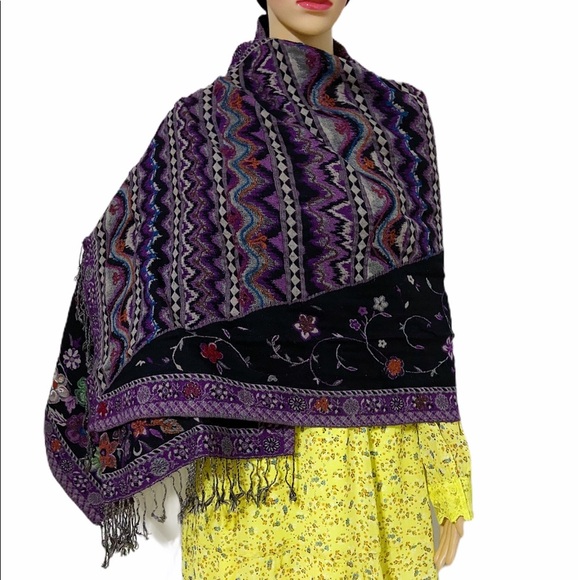 VINTAGE SCARF/WRAP - Picture 1 of 9